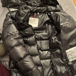 Childrens Moncler Size 8 Barley Worn- Bady 