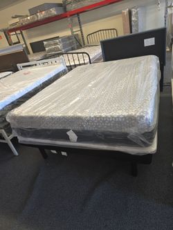 QUEEN  12"IN THICK MEMORY GEL MATTRESS