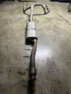 2022 Chevrolet Silverado OEM Muffler/Exhaust