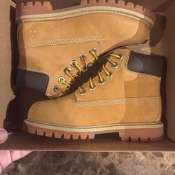 BRAND NEW Kids Timberland Waterproof Boots