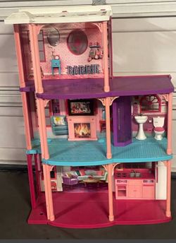 Three story Barbie Mattel Dreamhouse dollhouse 2008