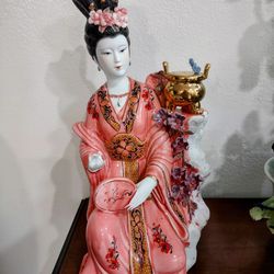 13" Pink Geisha with Fan and Flowers; nothing broken; retains all her fingers.
