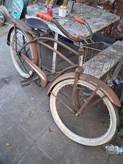 VINTAGE PRE WAR GENERAL BICYCLE!! 325$