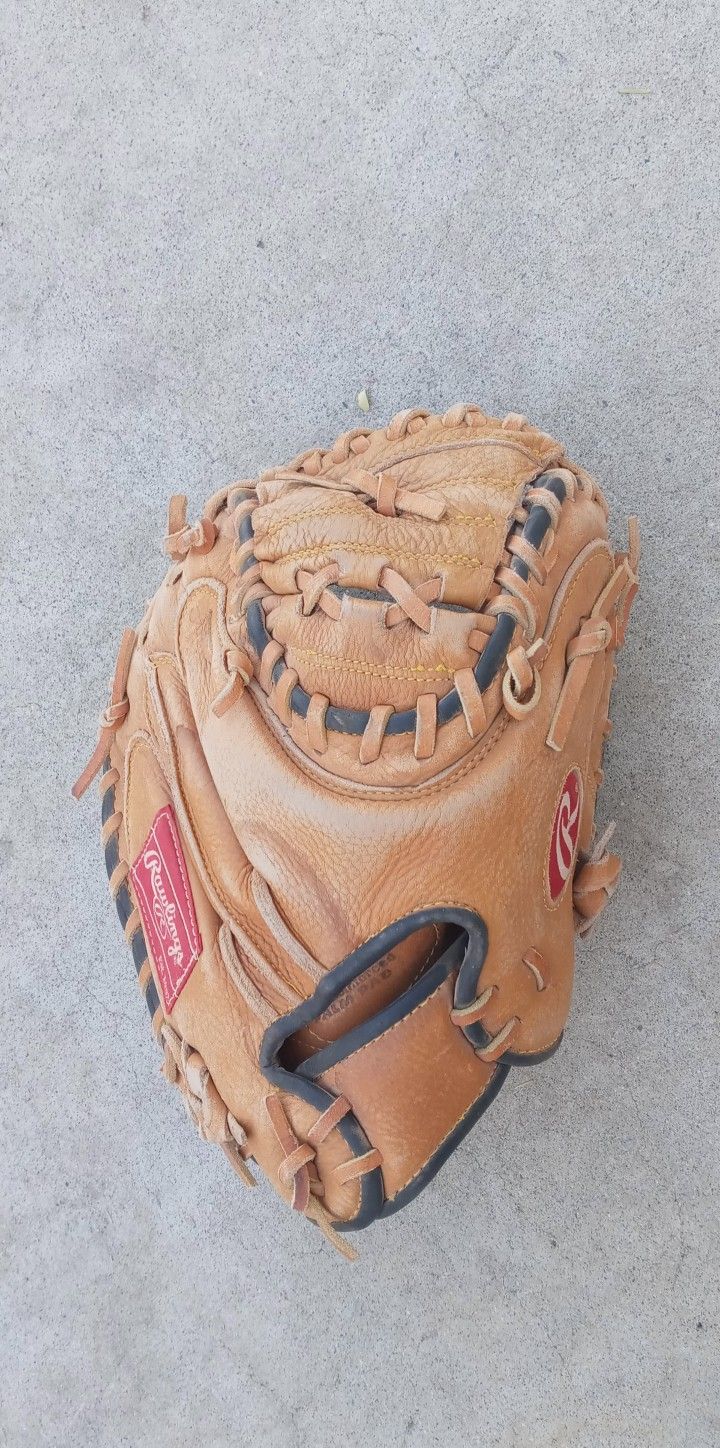 Rawlings Brand Baseball Glove