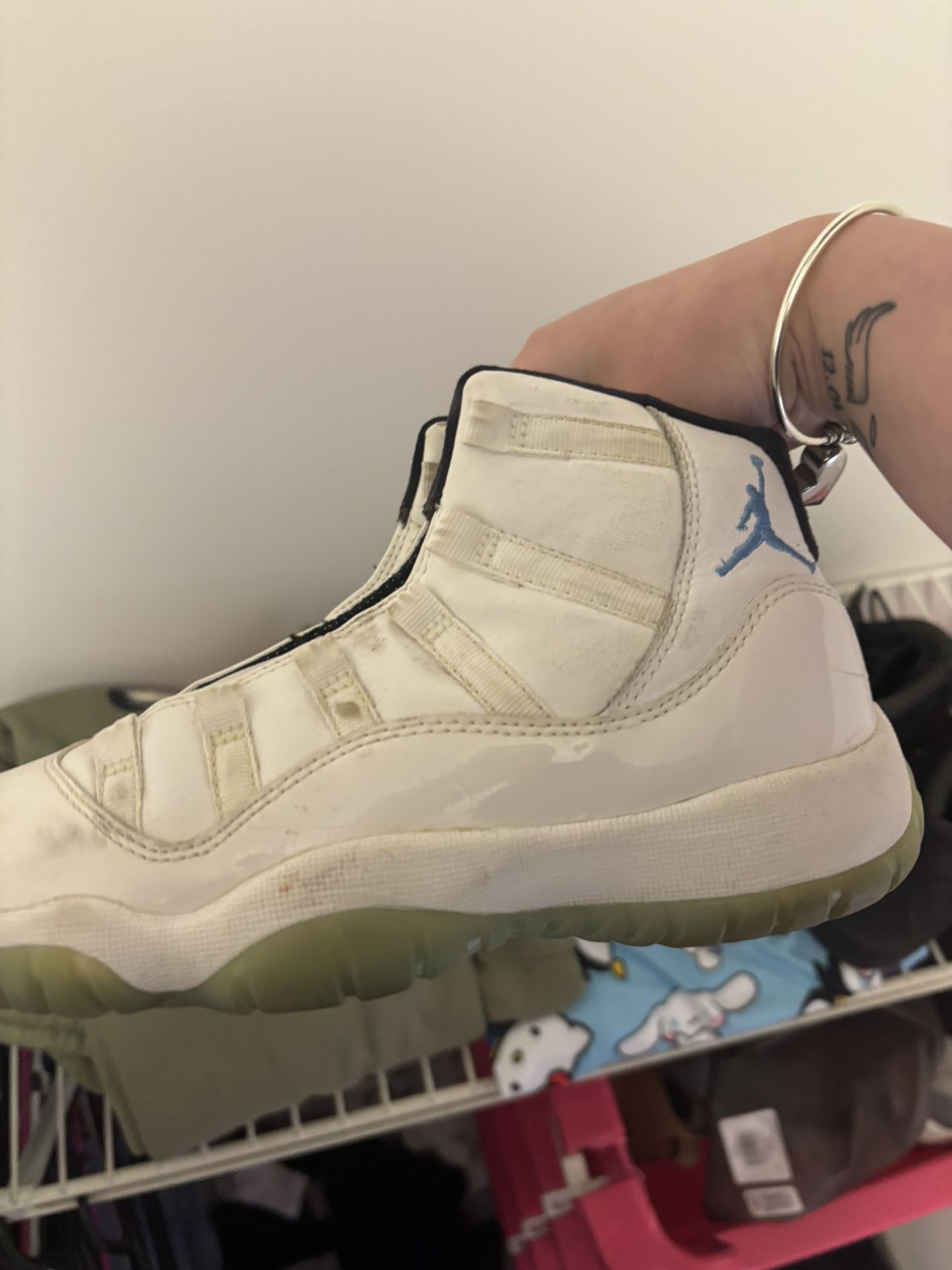 4.5Y 6.5 Women’s Jordan