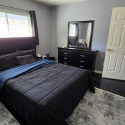 Full Size Bed / Box Spring /  Almost New Mattress 