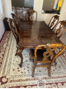 High end table set