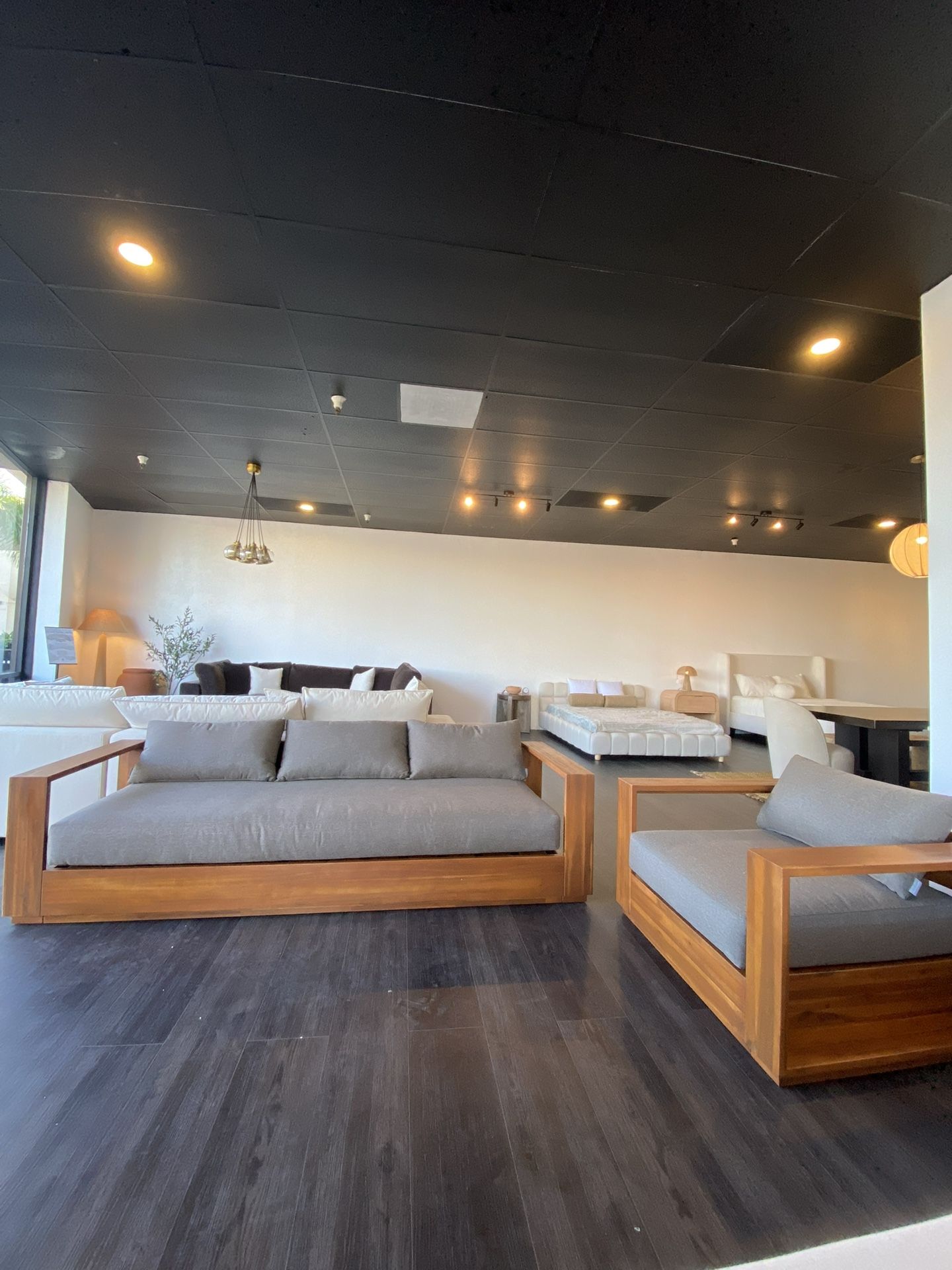 RH Style Outdoor Sofa Set – Grey Cushions FREE Local delivery 🚛