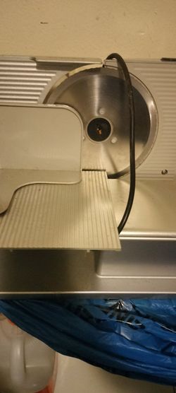 Meat & cheese slicer