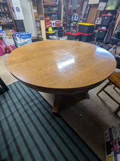 Round Wood Dining Table