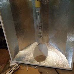 Hydro Farm Grow Light And Hood