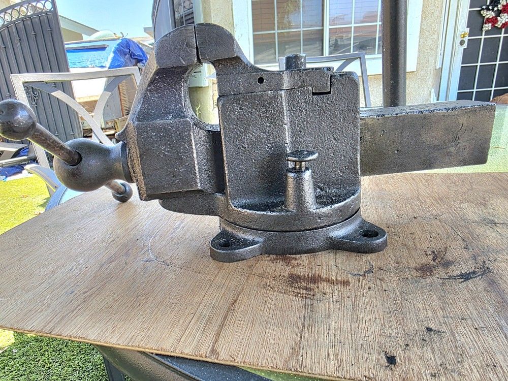 Prentiss #19 SWIVEL JAW & Swivel Base Bench Vise