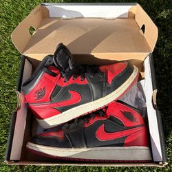 Nike Jordan Air (Black / Red   Size 4 