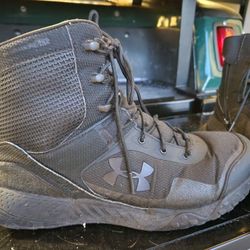 Under Armor Boots (size 13)