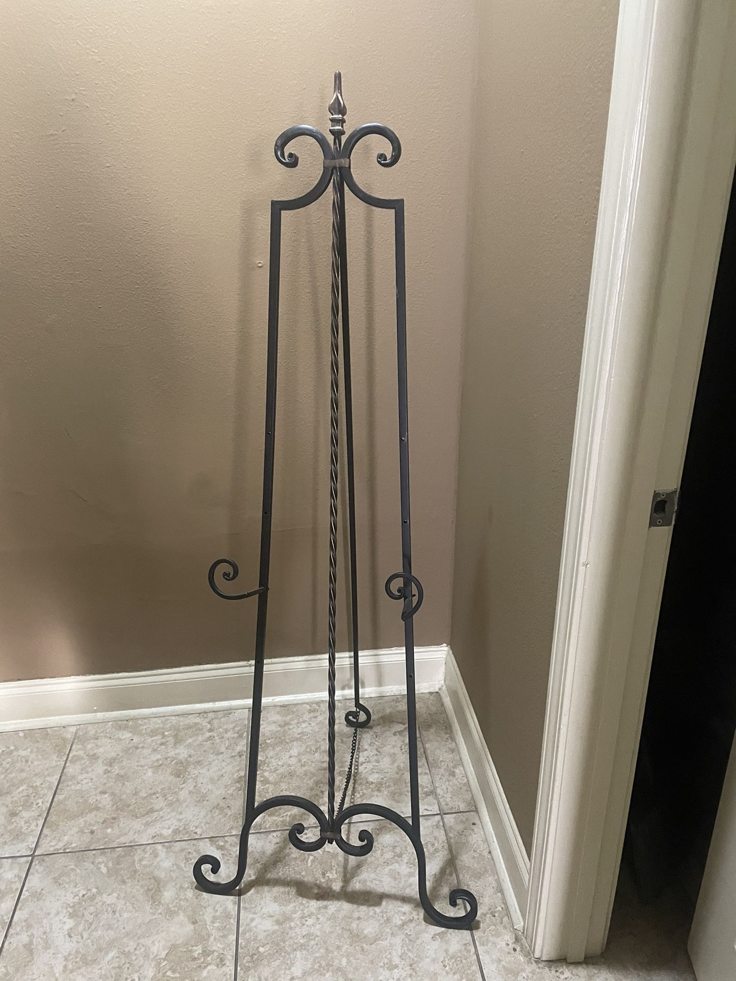 Easel Stand