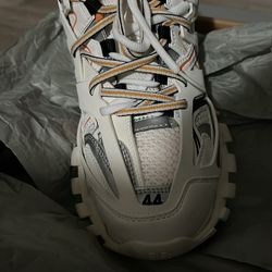Balenciaga tracks 1:1