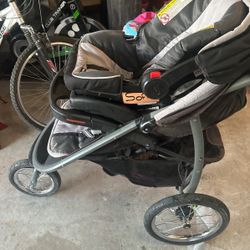 stroller with carseat 