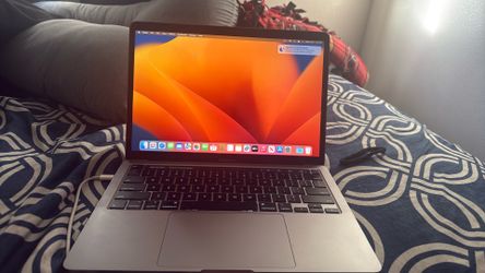 Apple MacBook Pro 13