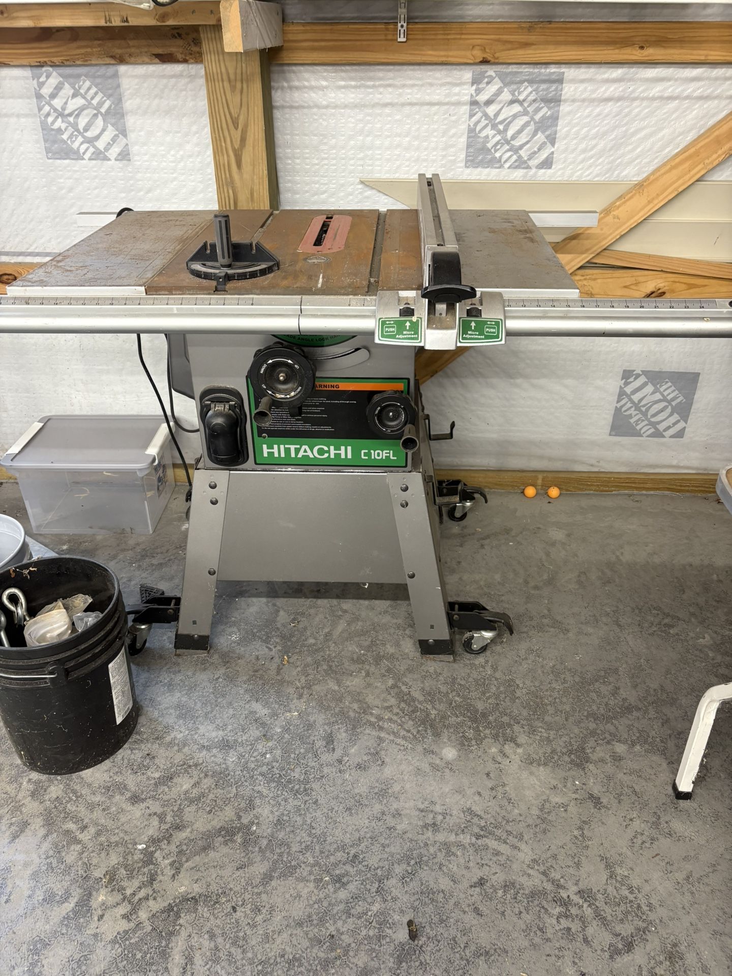 Hitachi Table Saw. 