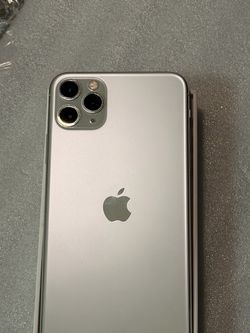 iPhone 11 PRO MAX Size UNLOCKED  Like New