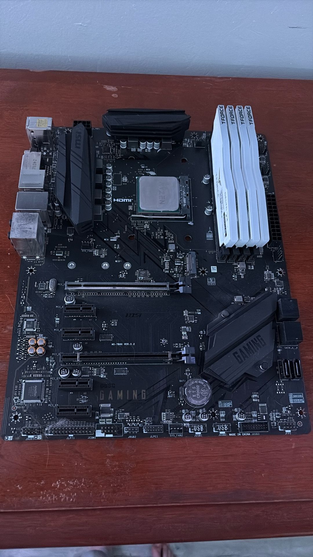 Ryzen 5 5600x, 32GB DDR4 RAM MSI B550