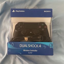 Pre-Owned black PS4 controller