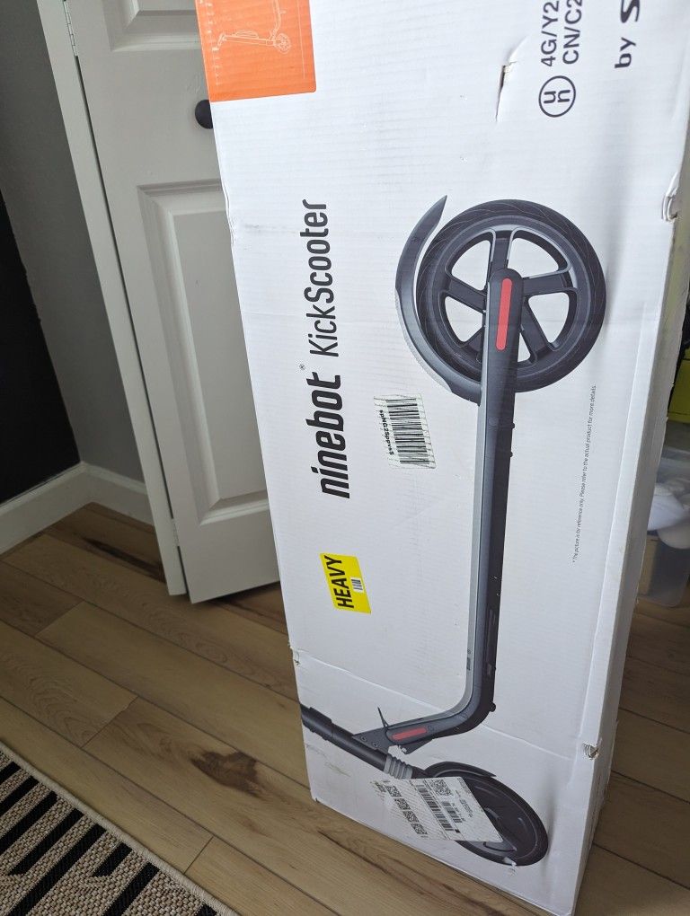 Segway Ninebot ES4 Electric Scooter