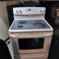 Kenmore White Glass Top (Stove/Oven) - Can Deliver 