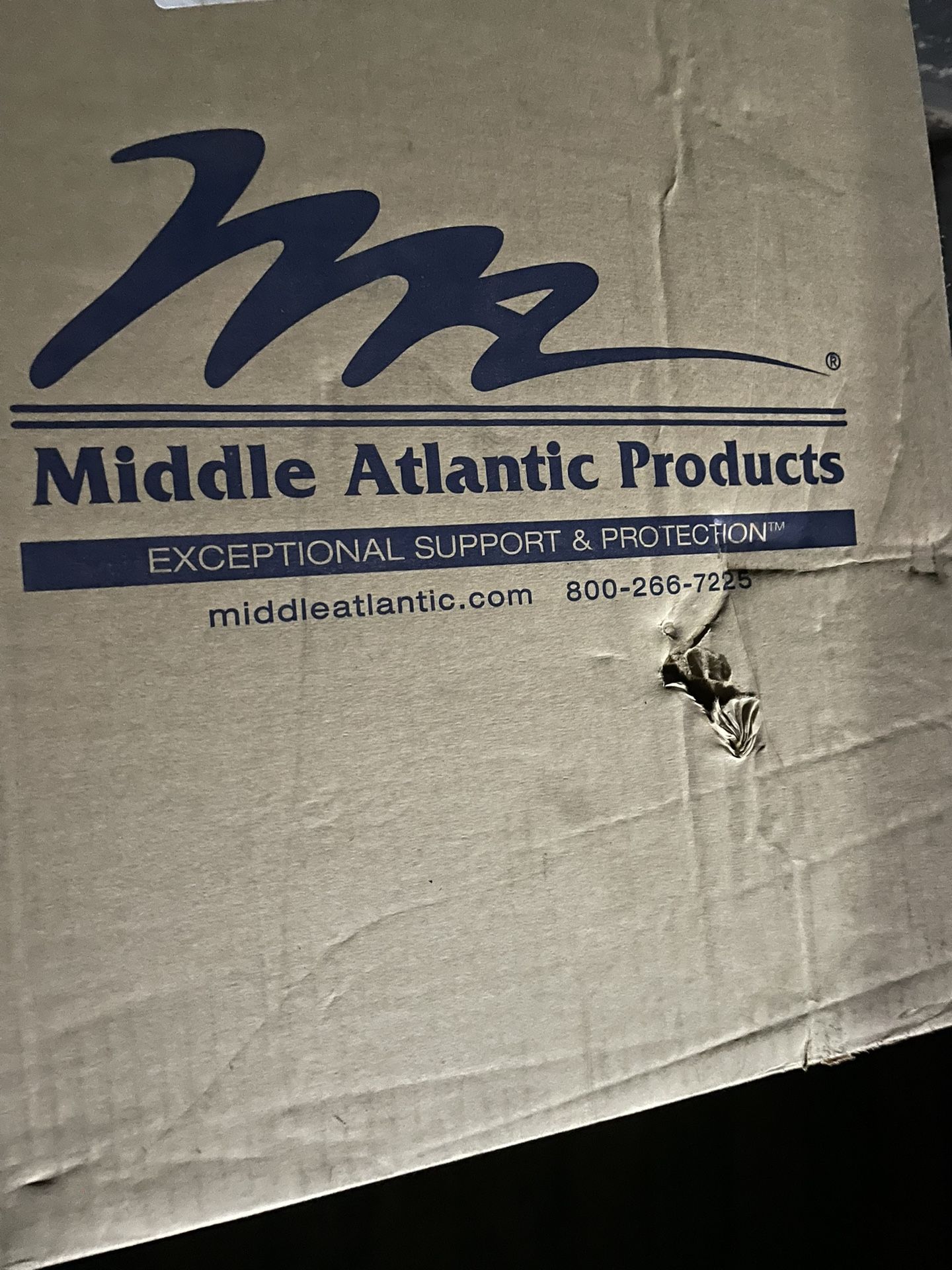 Middle Atlantic Shelves (( Metal Custom ))