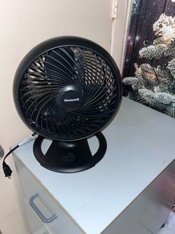 A small Honeywell fan