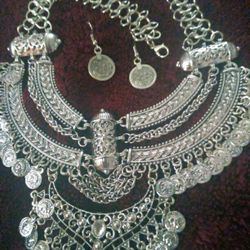 Ladies Party Large Necklace with earring.
