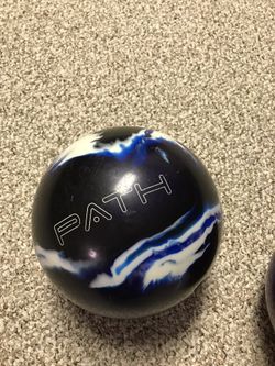 Pyramid Path bowling ball