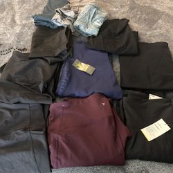 Women’s Large Old Navy Active Wear - 11 pieces 