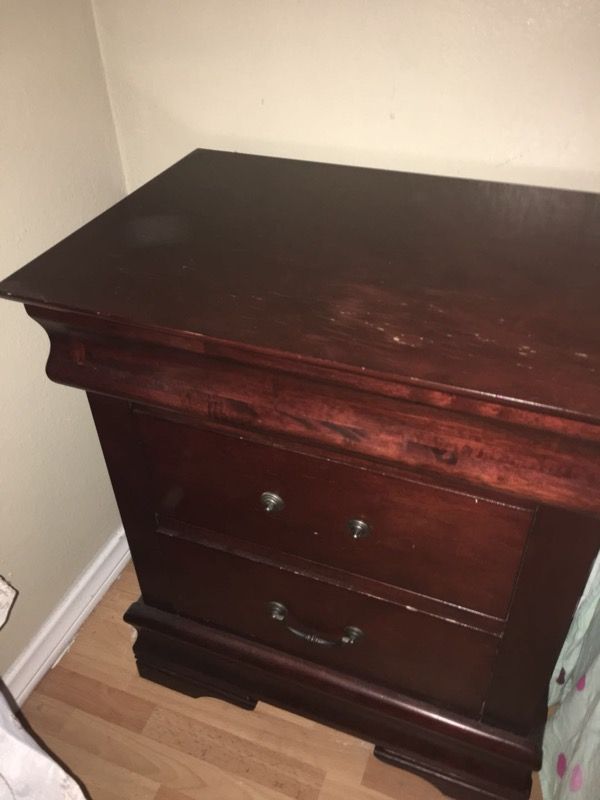 Bedroom furniture queen size bed two night standing one dresser
