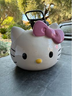 HELLO KITTY PLANT POT