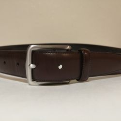 COACH  Full  Grained Leather Women's Brown Belt With A Silver Buckle Size M-L