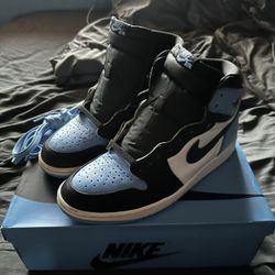 Air Jordan 1 High UNC Toe