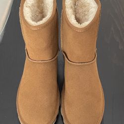Size 11 Woman’s Boots 