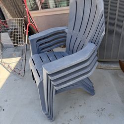 FREE- 4 plastic chairs with small table
