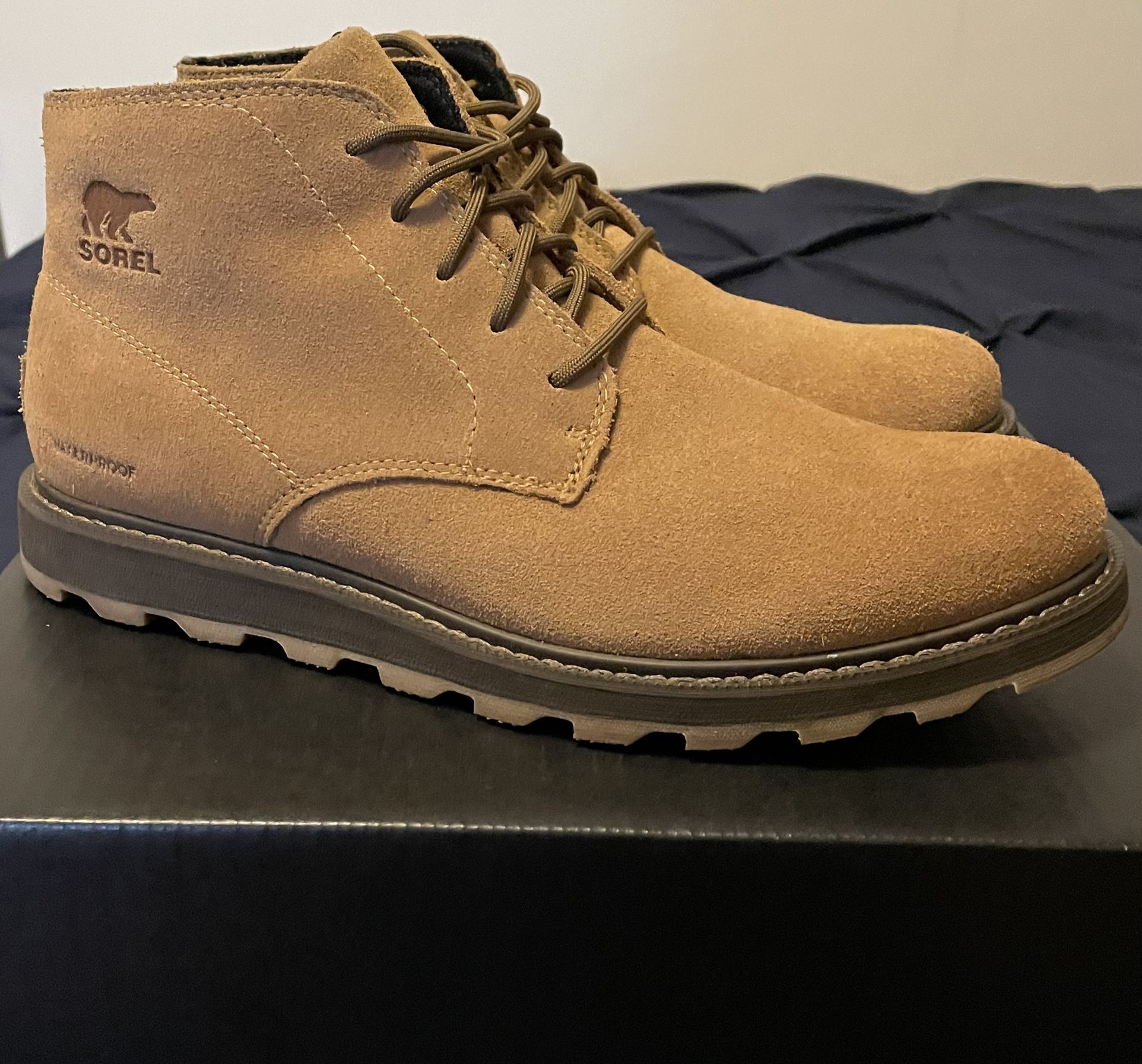 Men’s Casual Boots, Sizes 9