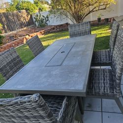 Fire Pit Table W/Chairs