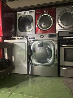 Stainless Steel Gas Dryer Brand Lg Extra large Capacity Everything Works Great With A 3 Months Warranty