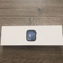 Apple Watch Series 9 45mm (GPS + Cellular)