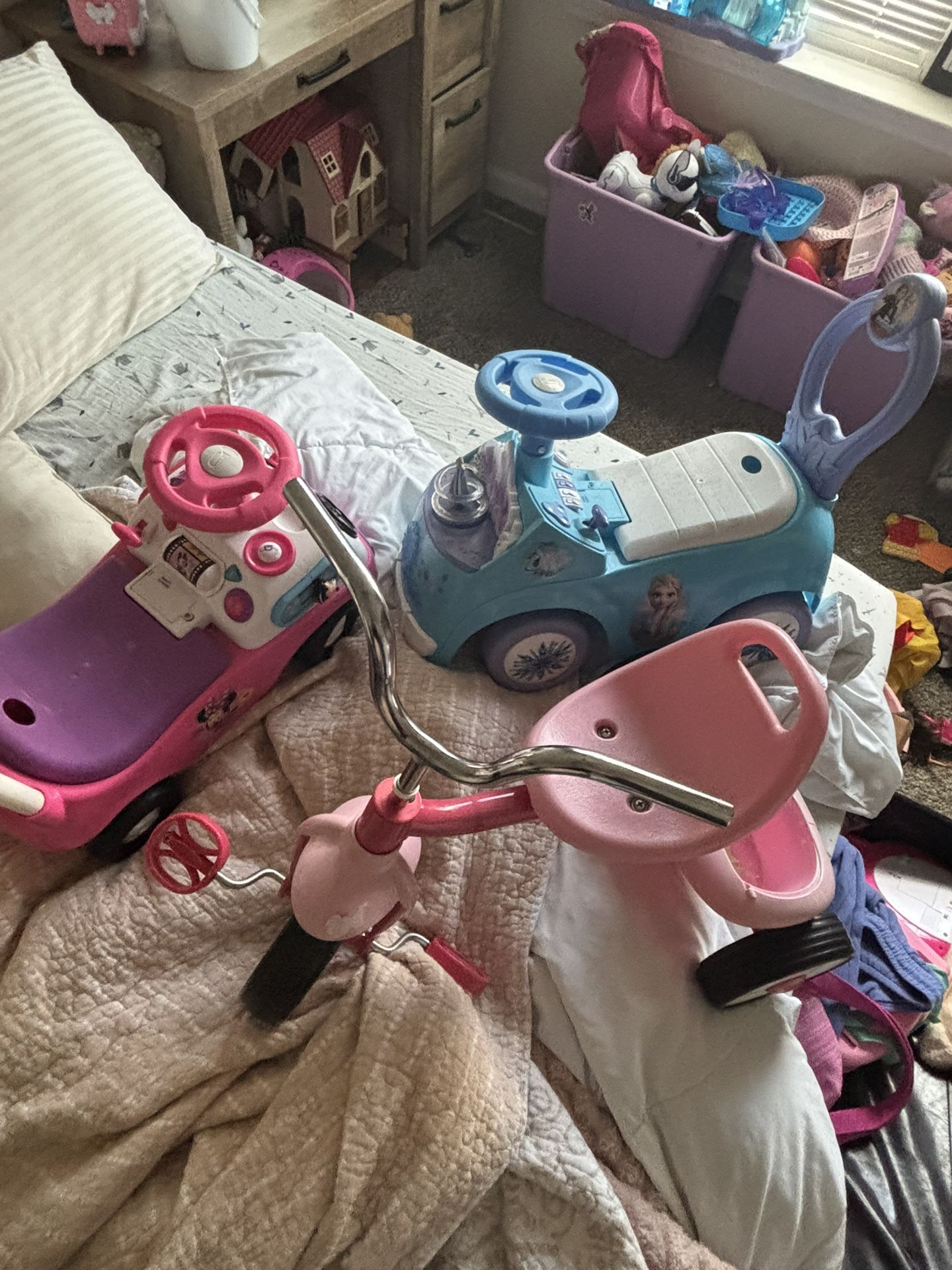 3 Kids Little Scooters (little Girl)