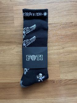 chrome heart socks,