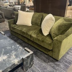 HD Buttercup 6 Month Old Sofa 