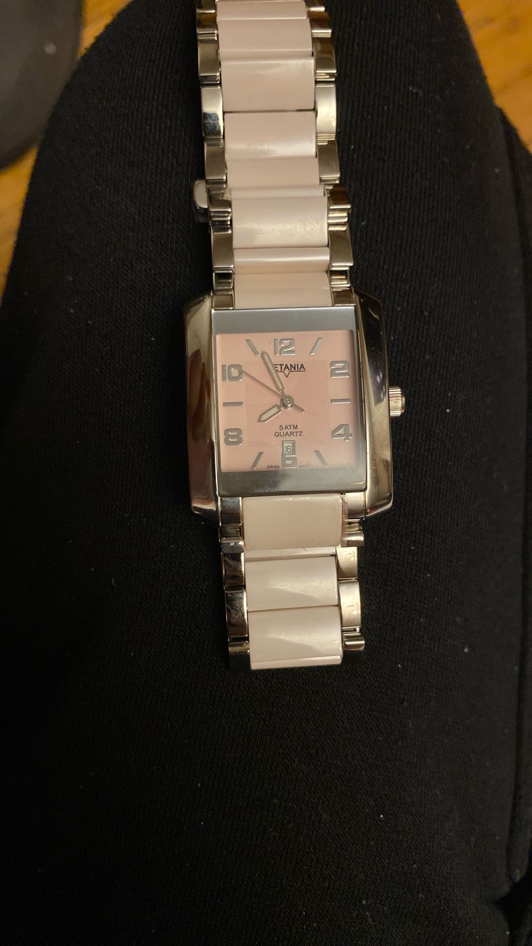 Women’s Vetania 5 ATM Quartz Watch