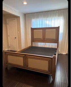 Wooden Brad frame w/adjustable Bed Base