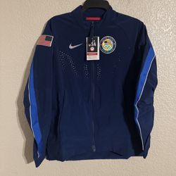 Nike Women’s Paris 2024 Team Issued USA Olympic Podium Jacket 