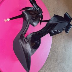 Pointed Toe Heels 